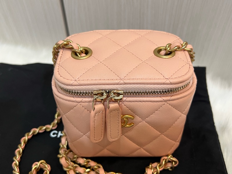 Chanel 粉色 小金球 調節釦 方盒子（全新收藏品）-6