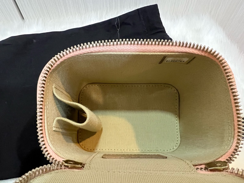 Chanel 粉色 小金球 調節釦 方盒子（全新收藏品）-8