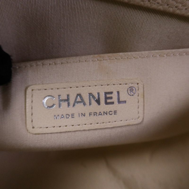 CHANEL 牛皮皮革Boy 25鏈帶肩背袋-5