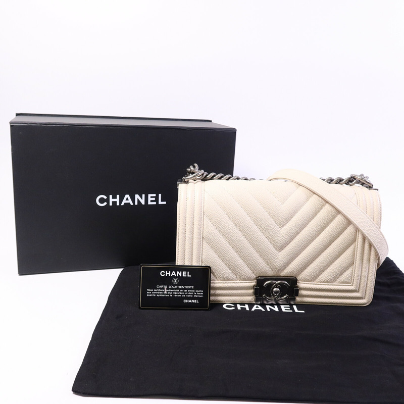 CHANEL 牛皮皮革Boy 25鏈帶肩背袋-9
