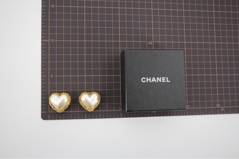 Chanel Vintage 2-8 仿珍珠鍍金桃心耳環-16