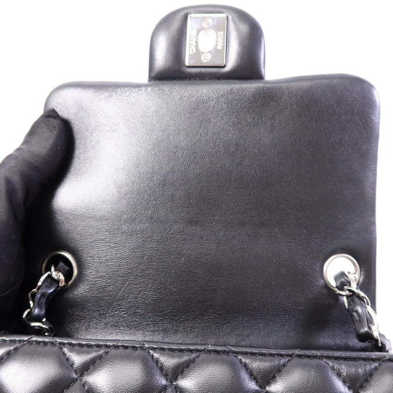 CHANEL 羊皮皮革Mini Classic 17鏈帶肩背袋-15