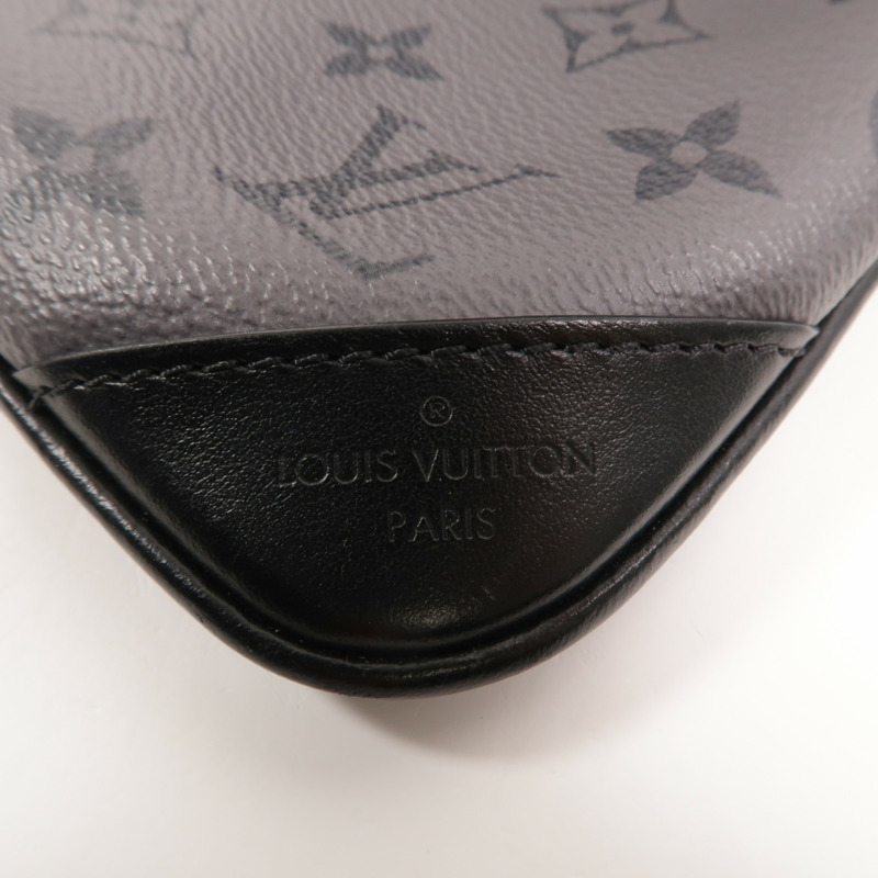 LOUIS VUITTON Monogram Eclipse Reverse Trio Messenger銀扣肩背袋-21