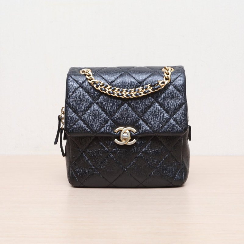CHANEL Ado雙肩包黑色荔枝牛皮晶片金扣雙C皮穿鏈肩背包-1