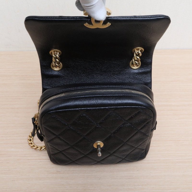 CHANEL Ado雙肩包黑色荔枝牛皮晶片金扣雙C皮穿鏈肩背包-3