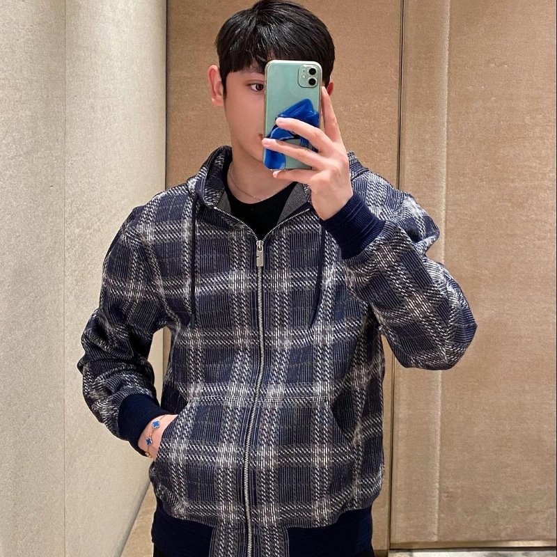 💎Han's house精品服飾💎Burberry 刺繡 連帽 外套 男女共穿 葡萄牙製 原價33300-6