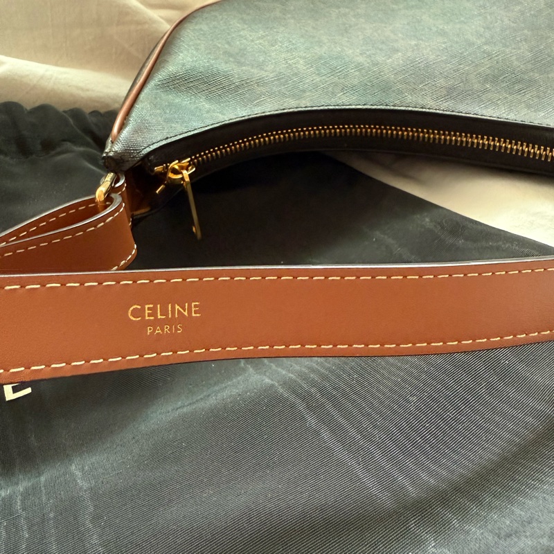 CELINE AVA TRIOMPHE SHOULDER BAG-3