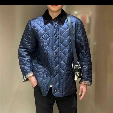 💎Han's house精品服飾💎BURBERRY 菱格紋 風衣外套  男女共穿 原價55000