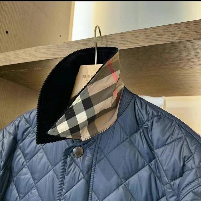 💎Han's house精品服飾💎BURBERRY 菱格紋 風衣外套  男女共穿 原價55000-3