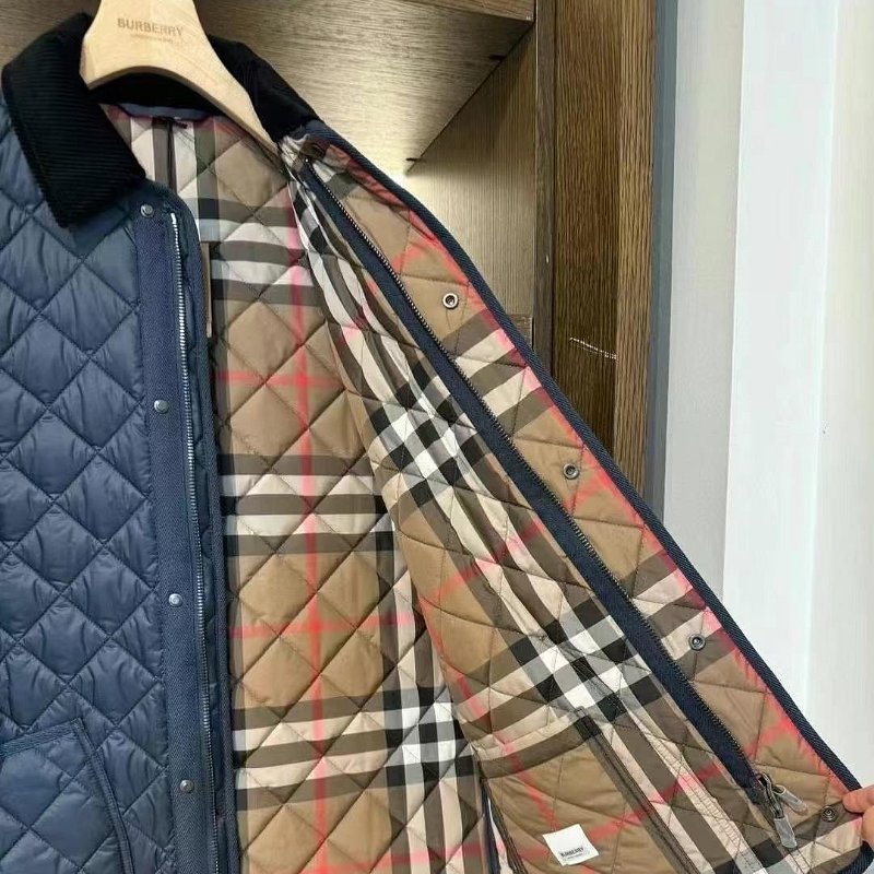 💎Han's house精品服飾💎BURBERRY 菱格紋 風衣外套  男女共穿 原價55000-4