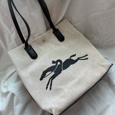 Longchamp Essential Large Tote Bag