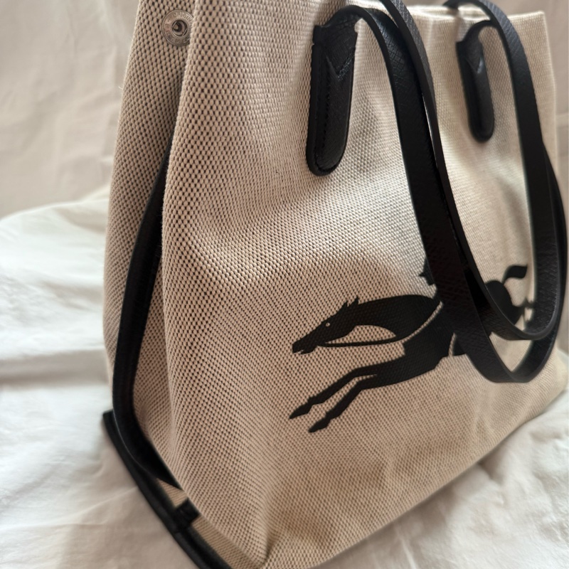 Longchamp Essential Large Tote Bag-4