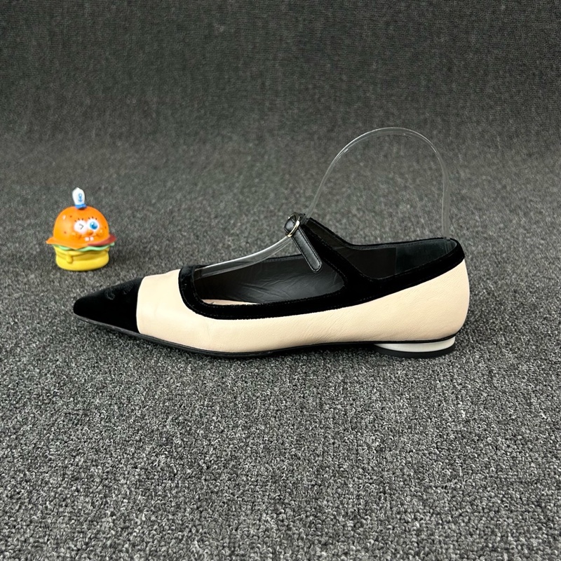 Chanel香奈兒拼色低跟鞋 尺碼：37.5 已貼底 🧡-2