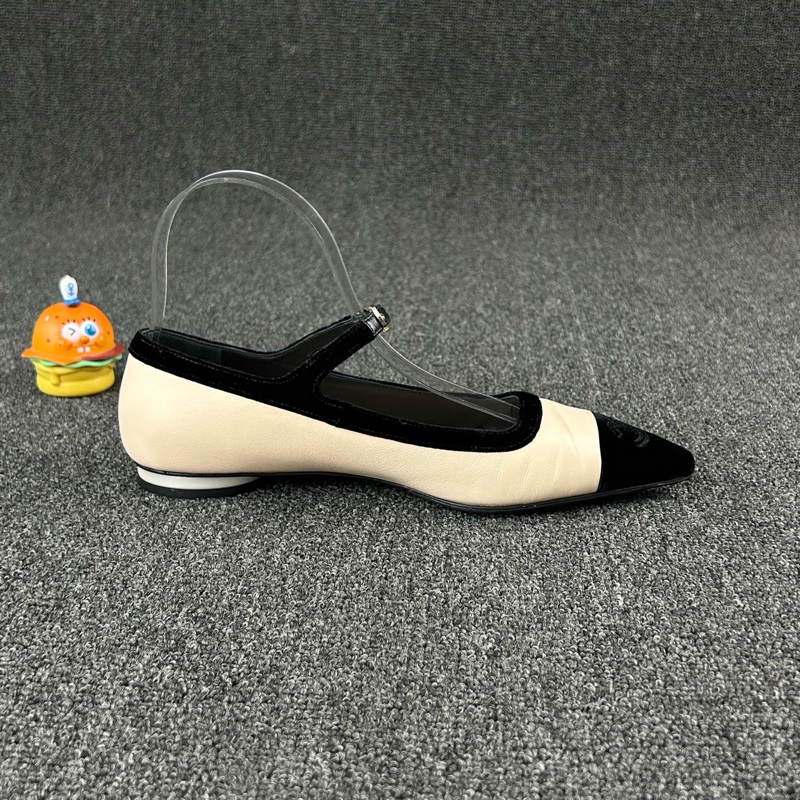 Chanel香奈兒拼色低跟鞋 尺碼：37.5 已貼底 🧡-3