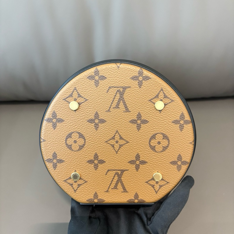 LV/路易威登 焦糖老花发财桶圆筒包 附件：肩带锁具-5