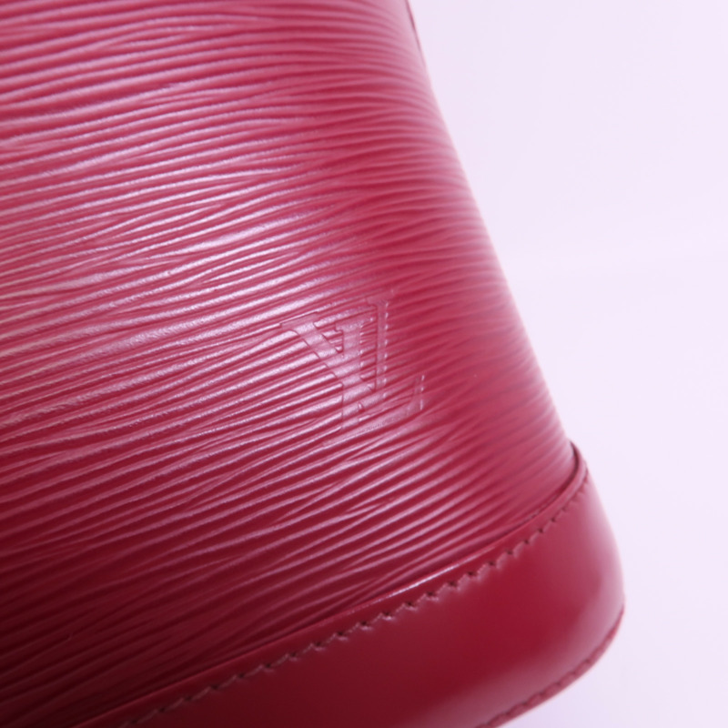 LOUIS VUITTON Epi Alma PM銀扣手挽袋-6