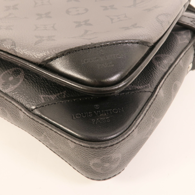 LOUIS VUITTON Monogram Eclipse Reverse Trio Messenger銀扣肩背袋灰色-12