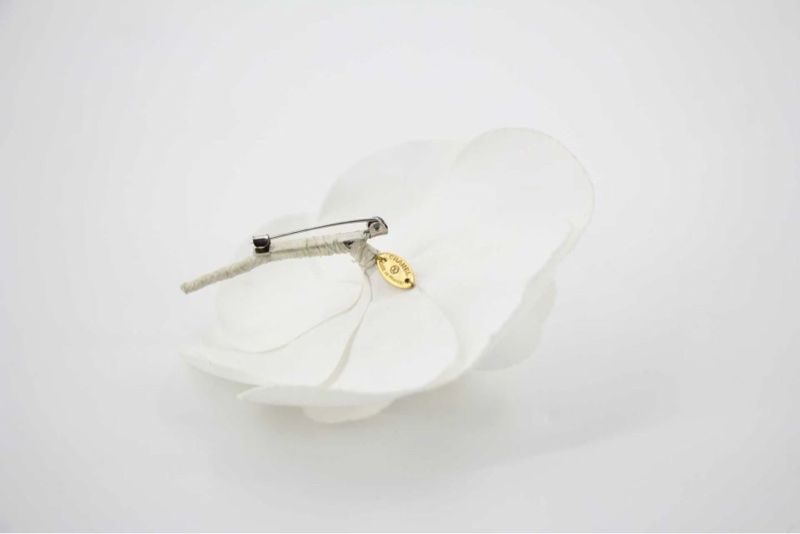 Chanel Vintage 81-85 絲綢白色山茶花胸針-10