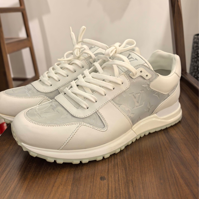 LV/路易威登運動鞋 男款 42碼 97新-0