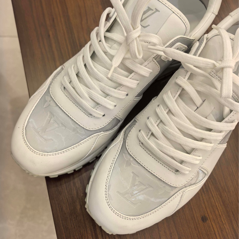LV/路易威登運動鞋 男款 42碼 97新-1