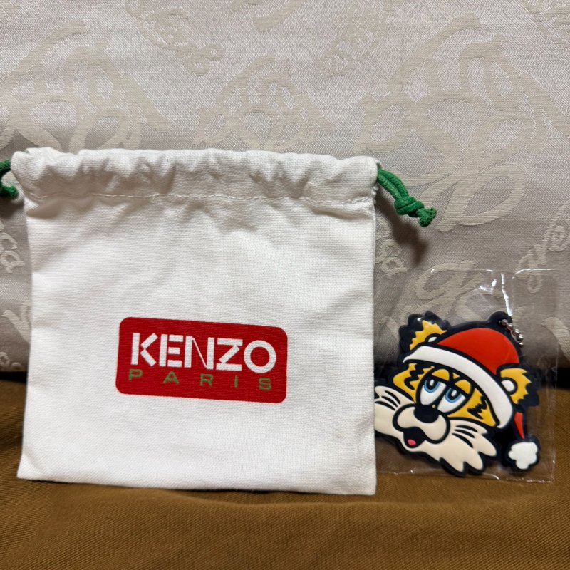 法國KENZO x VERDY聖誕限定老虎角色鑰匙圈 聖誕老虎吊飾鑰匙圈掛飾-1