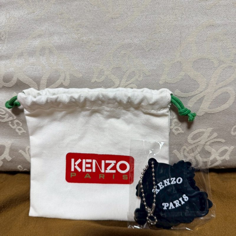 法國KENZO x VERDY聖誕限定老虎角色鑰匙圈 聖誕老虎吊飾鑰匙圈掛飾-2