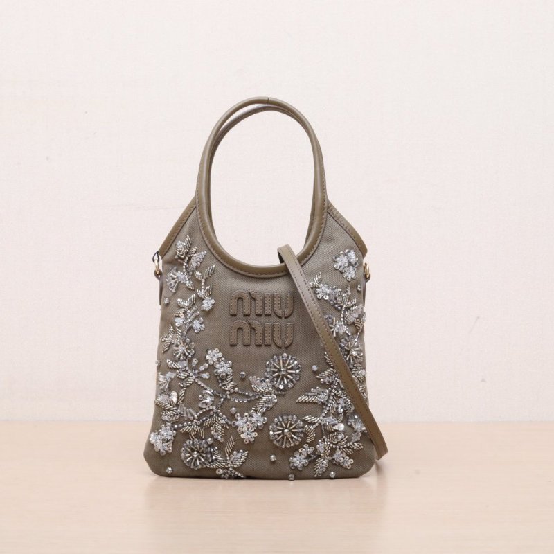 MIU MIU 綠色帆布珠片金扣25SSHoliday系列刺繡mini肩背包-1