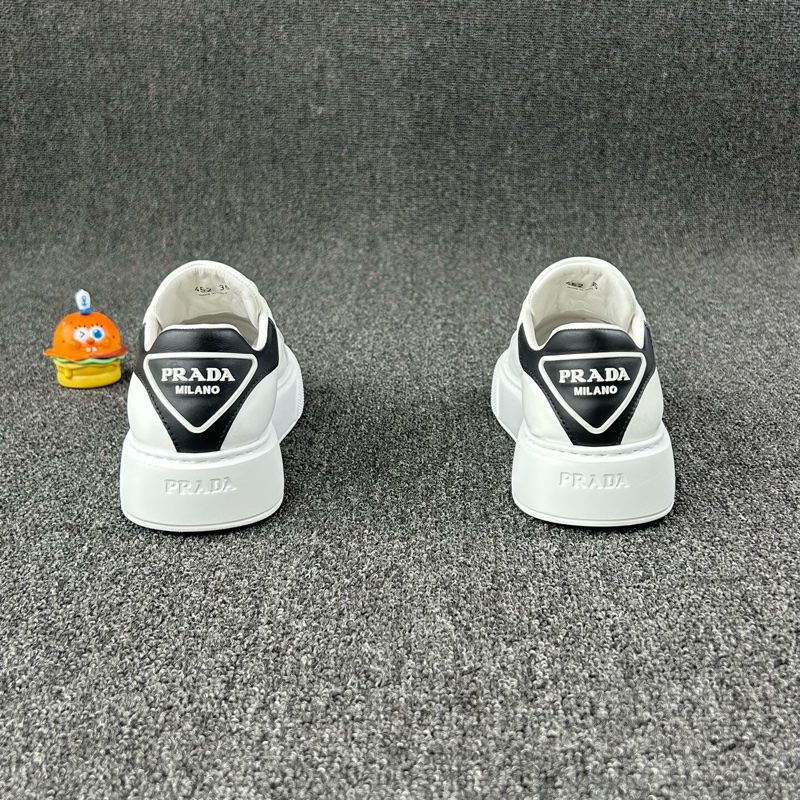 Prada普拉達白色板鞋 尺碼：35  🧡-3