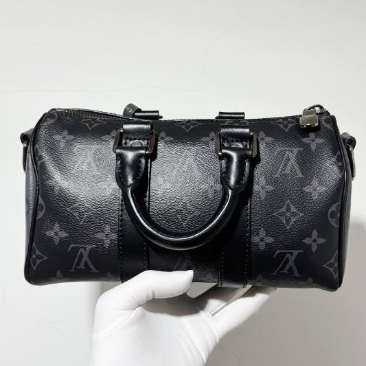 近新品 路易威登/Louis Vuitton Keepall25芯片款 黑武士老花手提斜背包-1