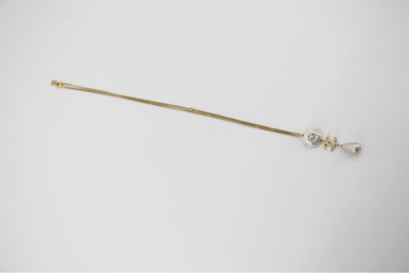 Chanel A20A仿珍珠山茶花吊墜淡金頸鏈-7