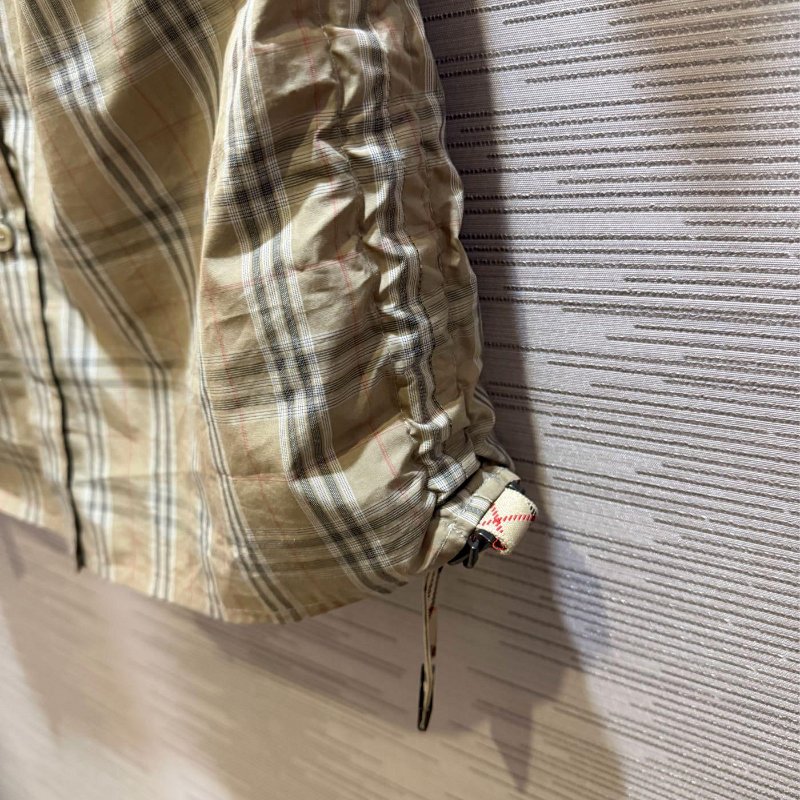 💎Han's house精品服飾💎Burberry 格紋 短袖 襯衫  原價24200-5