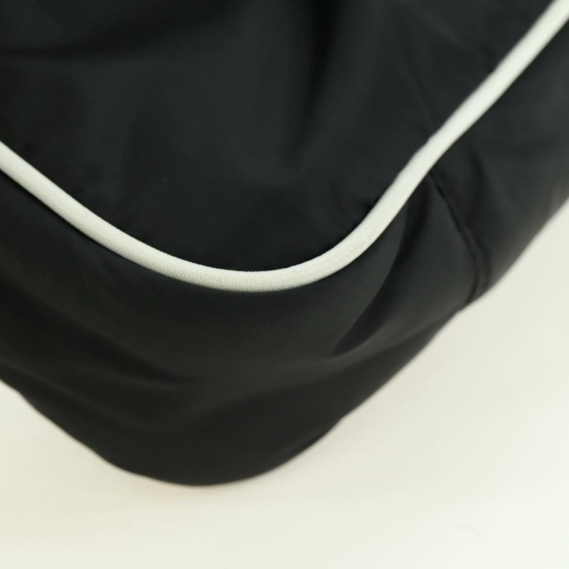 【日本直送】SAINT LAURENT 黑色尼龍單肩包，正品 178069SAM-8