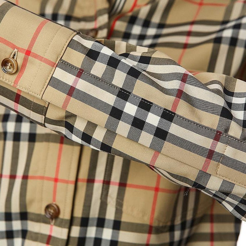 💎Han's house精品服飾💎Burberry 格紋 襯衫 現貨40 原價23800-3
