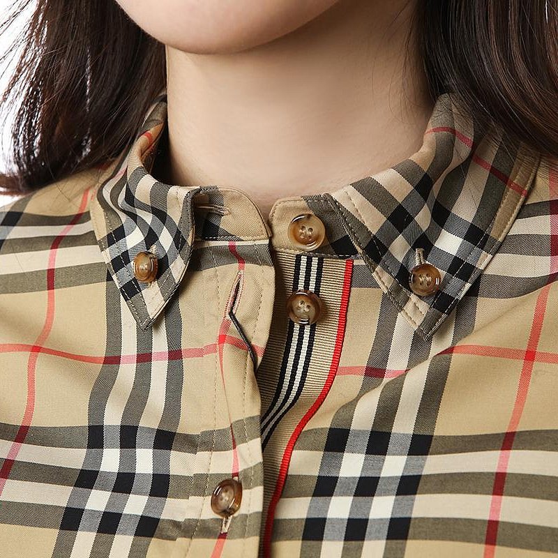 💎Han's house精品服飾💎Burberry 格紋 襯衫 現貨40 原價23800-6