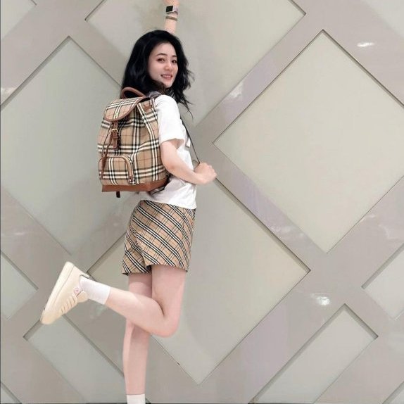 💎Han's house精品服飾💎burberry 格紋 短褲 現貨 原價22500-1