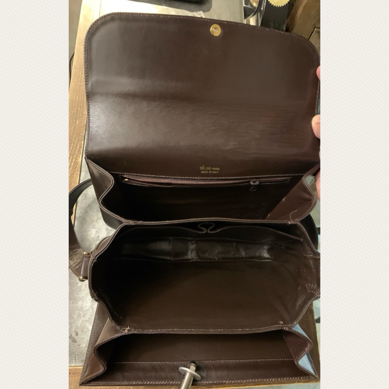 CELINE Vintage Horse Carriage Buckle In Gold Box Bag In Nut Brown  女裝中古馬車金扣深棕肩揹袋-6