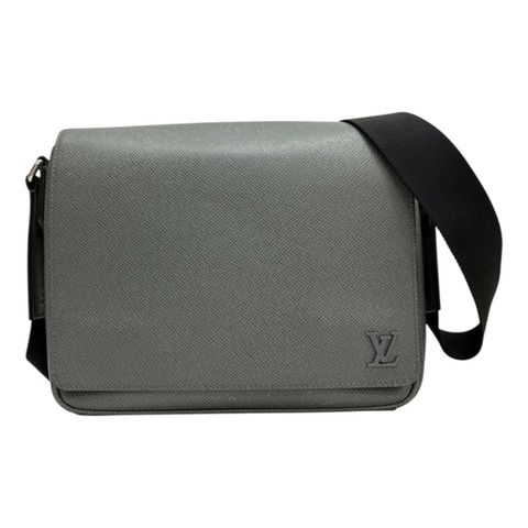 灰色 Taiga 牛皮 District PM 肩背包【LOUIS VUITTON LV 路易威登】 M30851