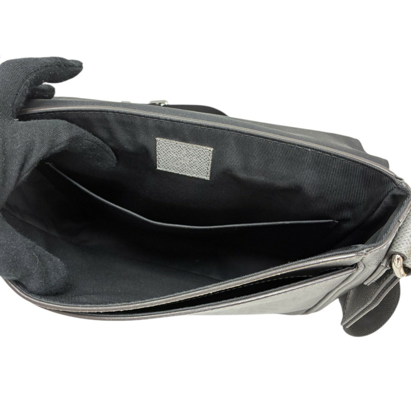 灰色 Taiga 牛皮 District PM 肩背包【LOUIS VUITTON LV 路易威登】 M30851-2