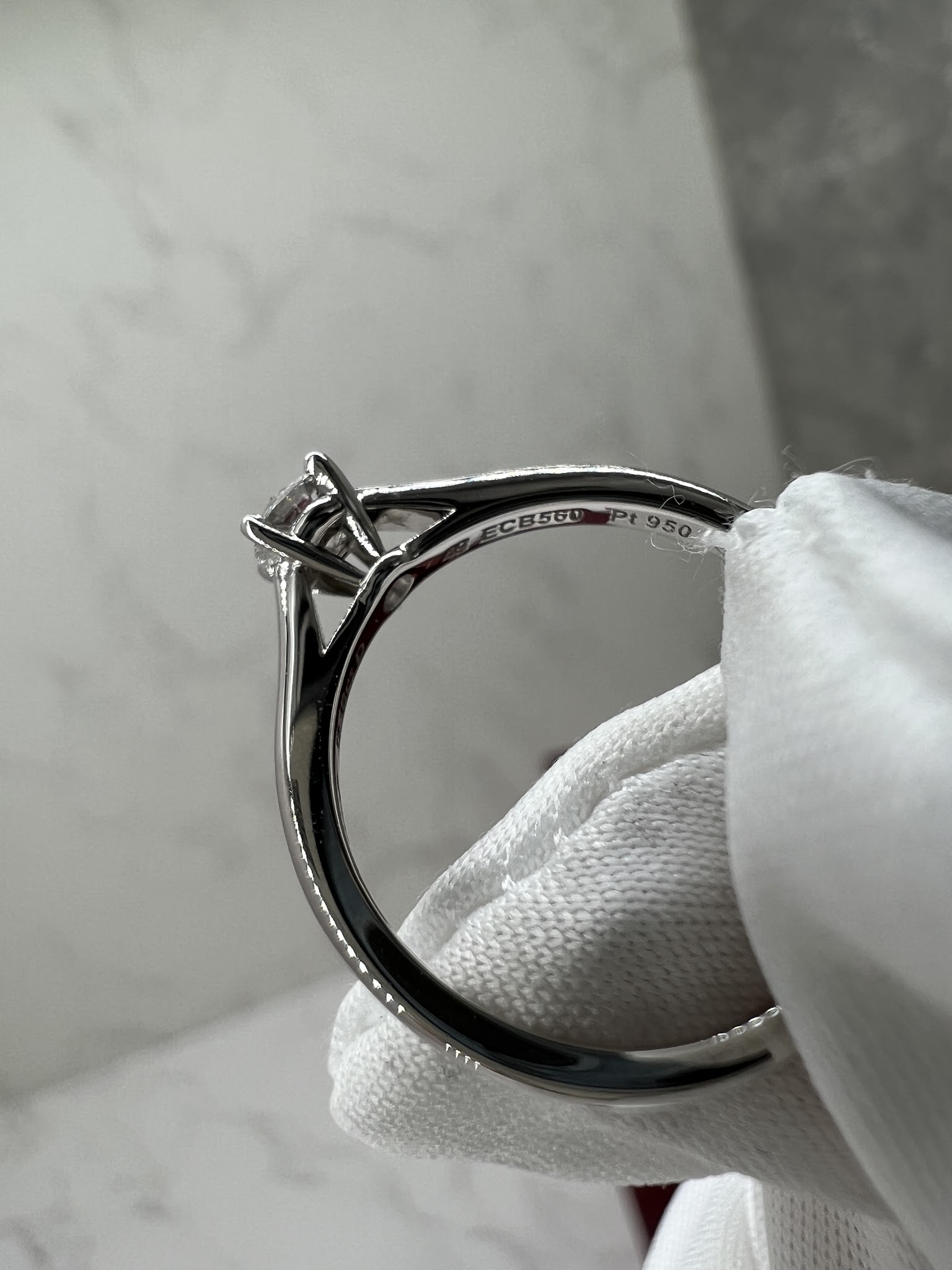 香緹國際精品 Cartier 鑽戒 0.18克拉 PT950戒台 984-3