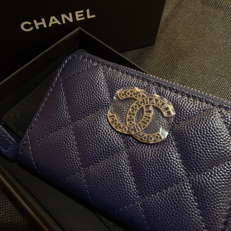 Chanel 深藍荔枝皮雙C鑲logo ㄇ拉零錢卡包-5