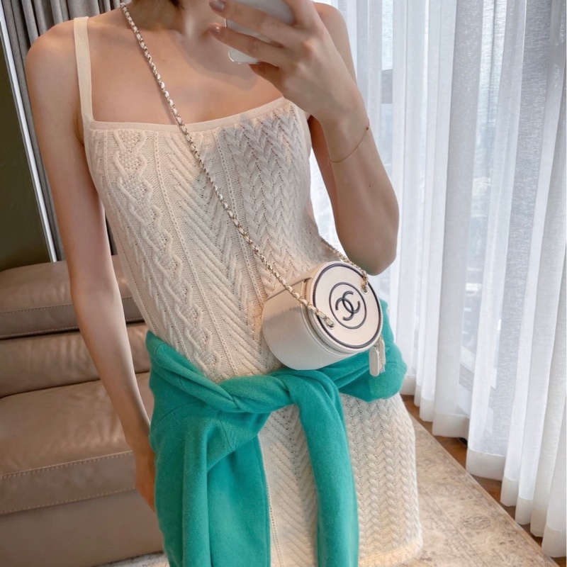 98新❤️Chanel香奈兒黑白熊貓經典雙C logo化妝包小圓桶鏈條包-6