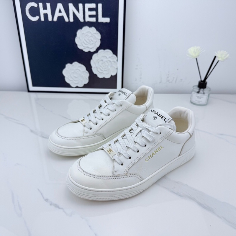 chanel香奈兒 純白金標板鞋 38碼 🧡-0