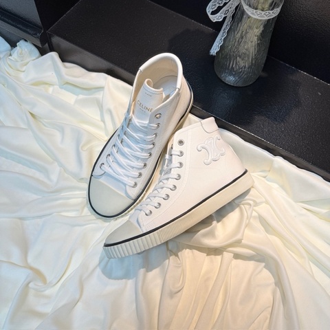 閒置新Celine/賽琳 純白凱旋門休閒鞋 36碼