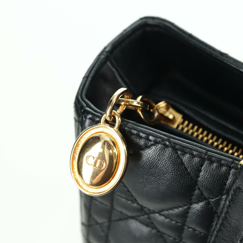【日本直送】Christian Dior Lady Dior Canage 羊皮雙肩包，黑色金色，正品，貨號 177649SAM-16