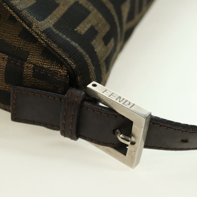 【日本直送】FENDI Zucca帆布Mamma Baguette單肩包 棕色/黑色 正品 177646SAV-7