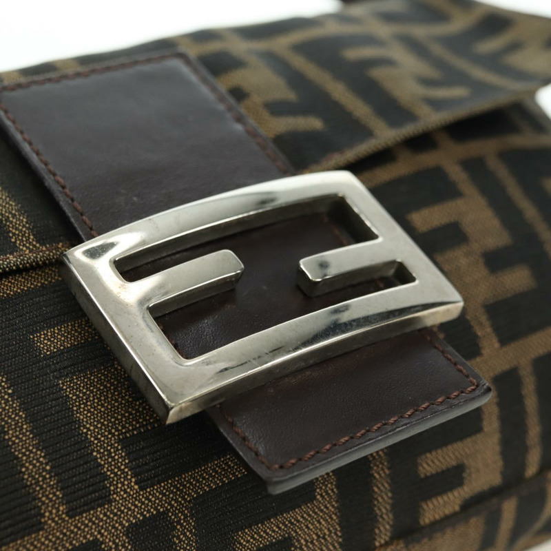 【日本直送】FENDI Zucca帆布Mamma Baguette單肩包 棕色/黑色 正品 177646SAV-18