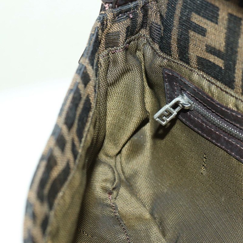 【日本直送】FENDI Zucca帆布Mamma Baguette單肩包 棕色/黑色 正品 177646SAV-22