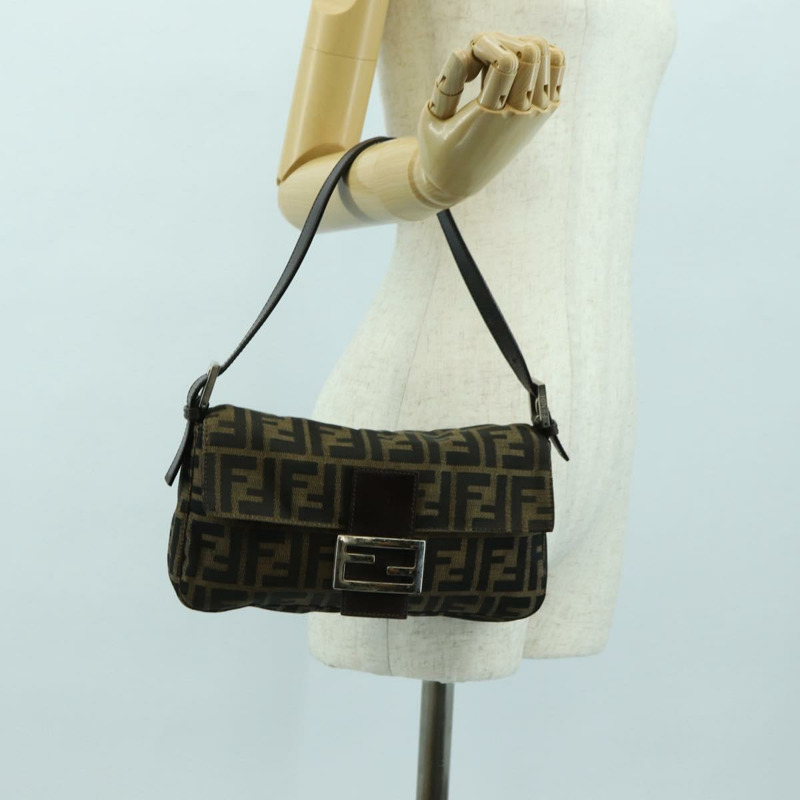 【日本直送】FENDI Zucca帆布Mamma Baguette單肩包 棕色/黑色 正品 177646SAV-25