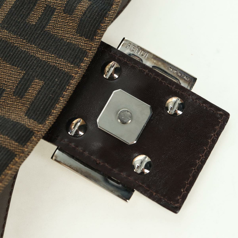 【日本直送】FENDI Zucca帆布Mamma Baguette單肩包 棕色/黑色 正品 177645SAV-8