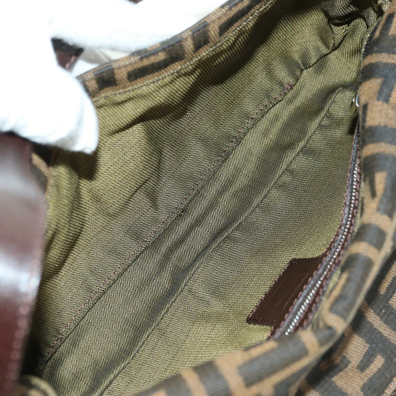 【日本直送】FENDI Zucca帆布Mamma Baguette單肩包 棕色/黑色 正品 177645SAV-9